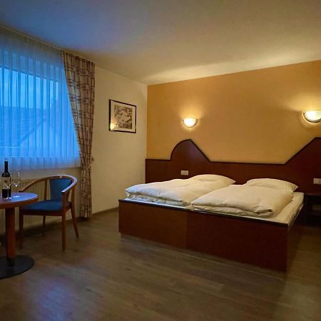 Hotel Haus Hubertus Elsdorf Ngoại thất bức ảnh