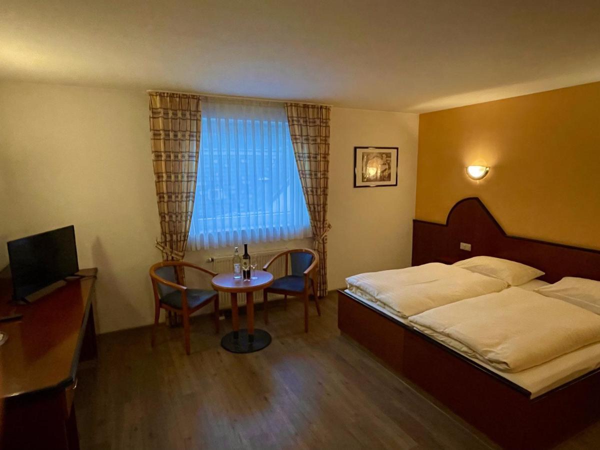 Hotel Haus Hubertus Elsdorf Ngoại thất bức ảnh