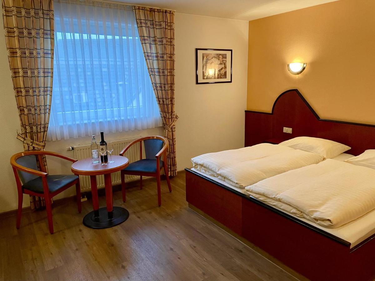 Hotel Haus Hubertus Elsdorf Ngoại thất bức ảnh