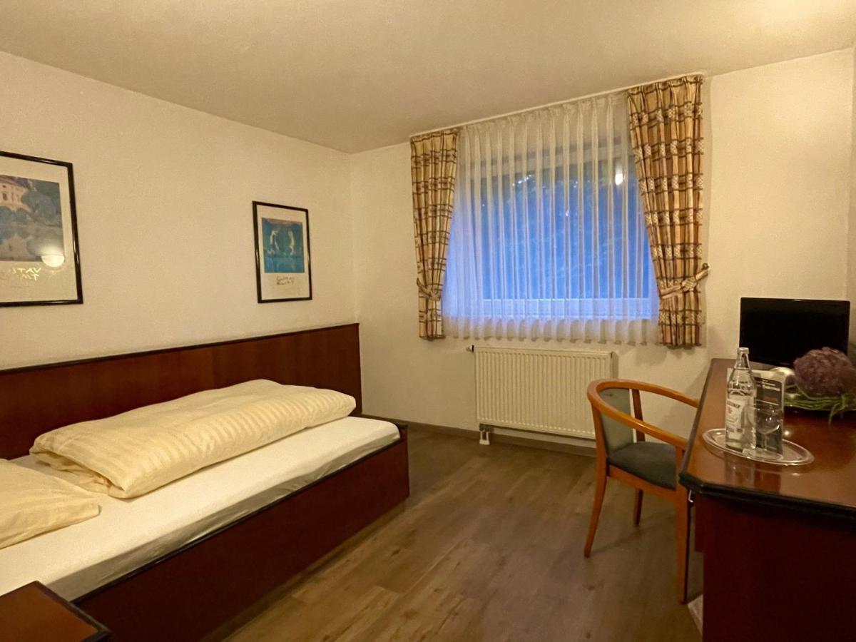 Hotel Haus Hubertus Elsdorf Ngoại thất bức ảnh