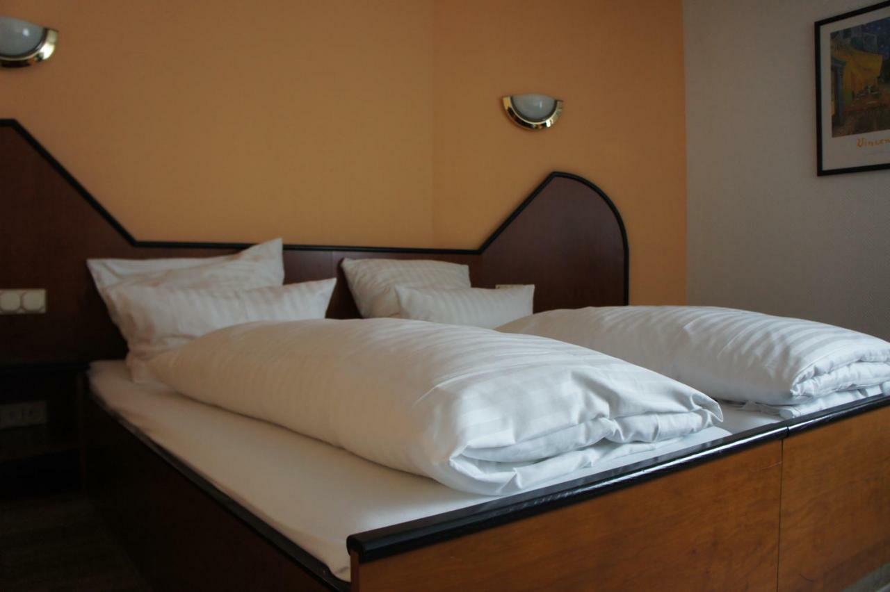 Hotel Haus Hubertus Elsdorf Ngoại thất bức ảnh